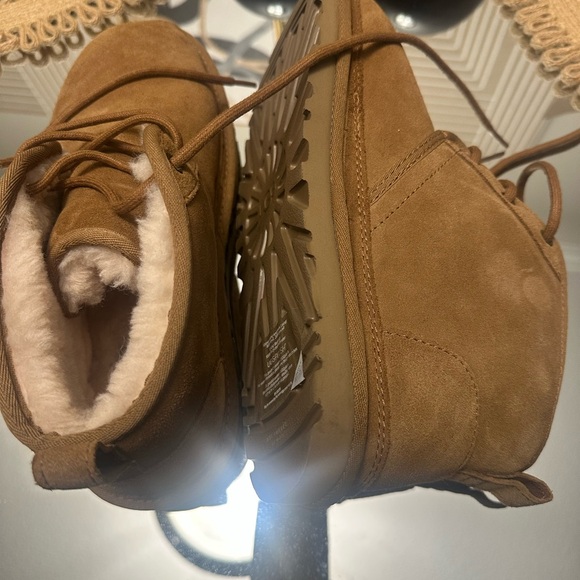 Ugg Tan Suede Boots NWOT size 10 - Picture 8 of 8